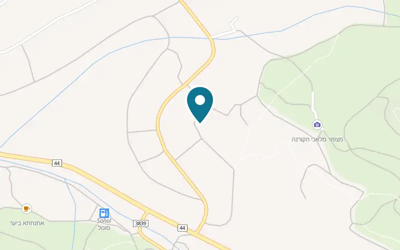 Map showing Khan BaShvil HaYa'ar at At the edge of Moshav Ta'oz, by the forest, Ta'oz