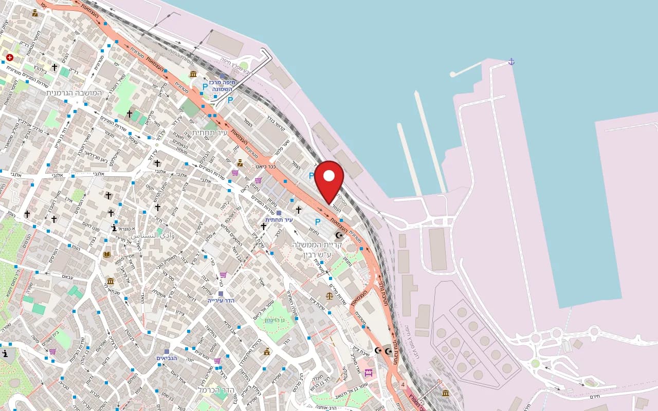 Map showing Lux at 13 HaNamal Street, Haifa