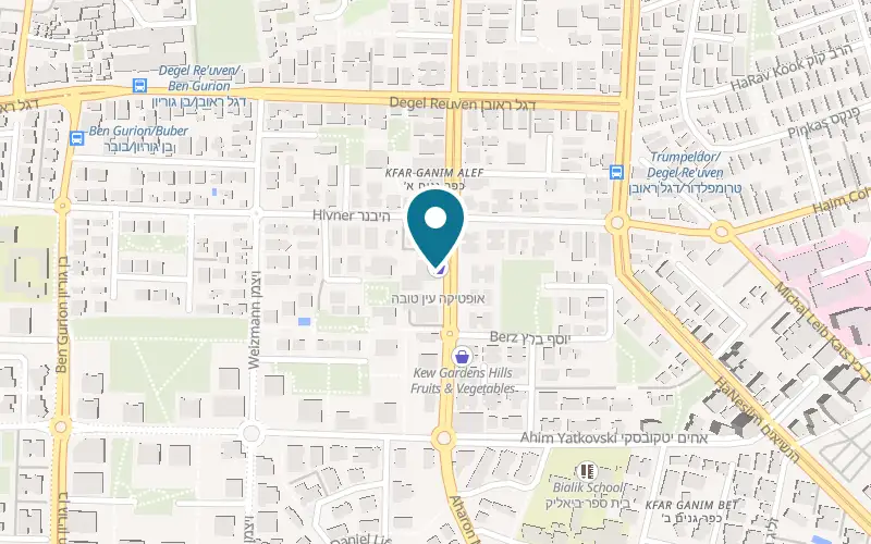 Map showing Ein Tova Optics at 30 Lohamei HaGetto Street, Petah Tikva
