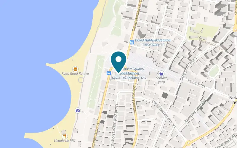 Map showing Kikar Boutique Hotel at 4 Ha'atzmaut Square, Netanya