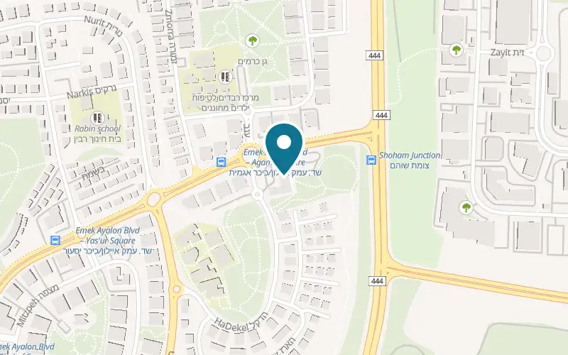 Map showing Meat Street at 30 HaDekel Street, Shoham Market, Shoham