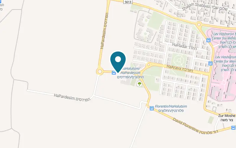 Map showing Petit Cafe at 5 HaChalutzim Street, in the grove by the youth centre, Tzur Moshe