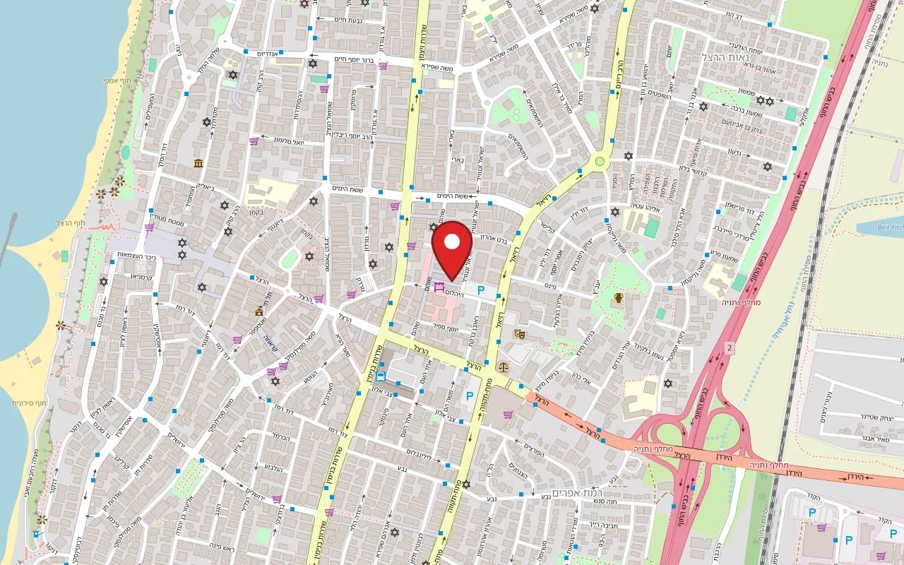 Map showing Pinukei HaOchel shel Carmel at 5 HaYahalom Street, Netanya market, Netanya