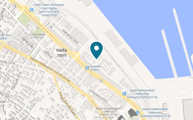 מפה: ראסיף 33 בדרך העצמאות 33, הכניסה מרחוב הנמל, חיפה