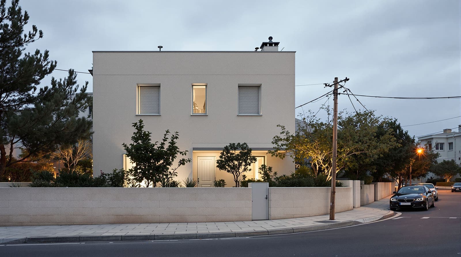 Illustration of a quiet Tel Aviv residential street at dusk outside a private home.