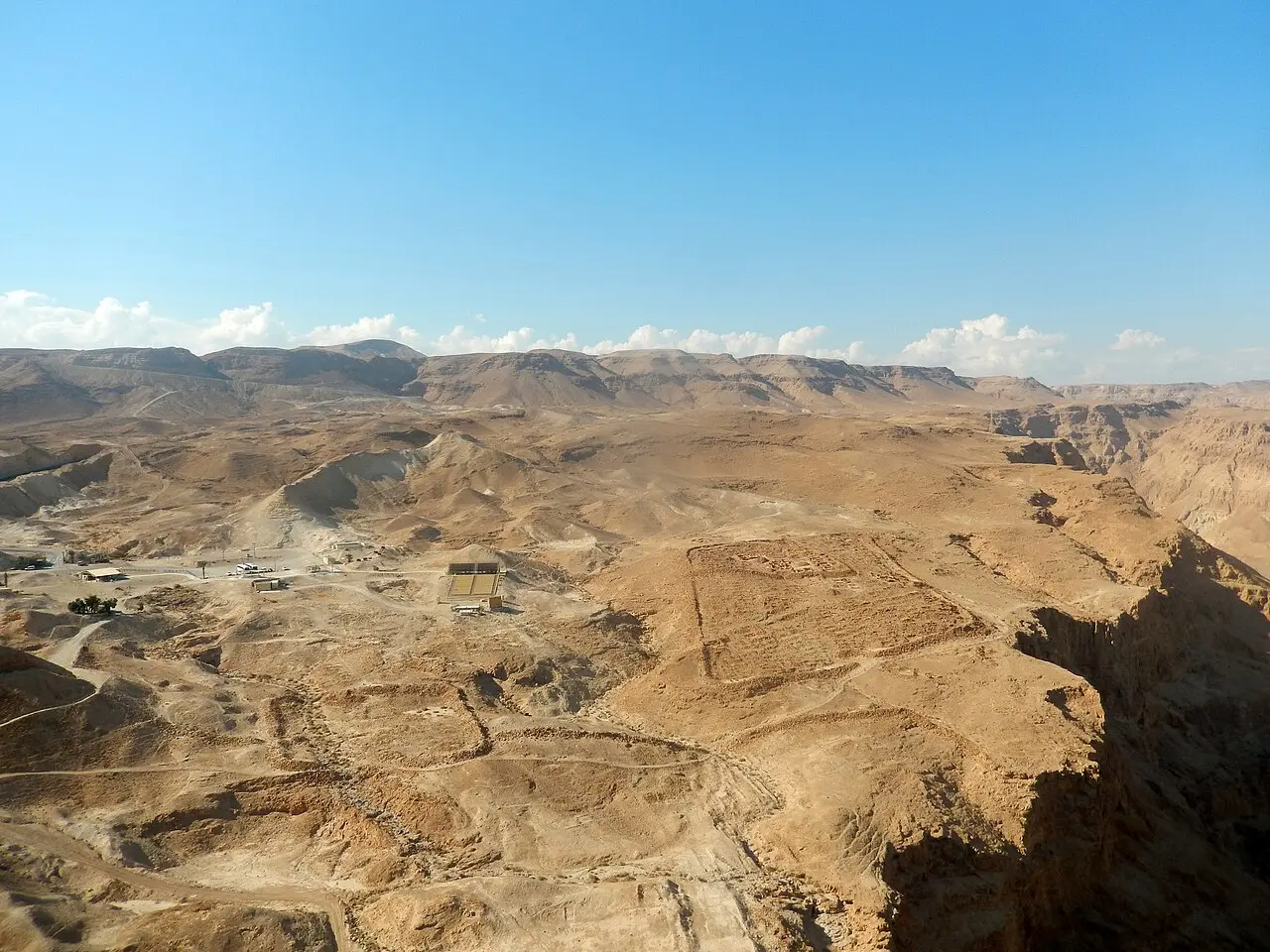A Roman camp's outline on the high ground west of Masada