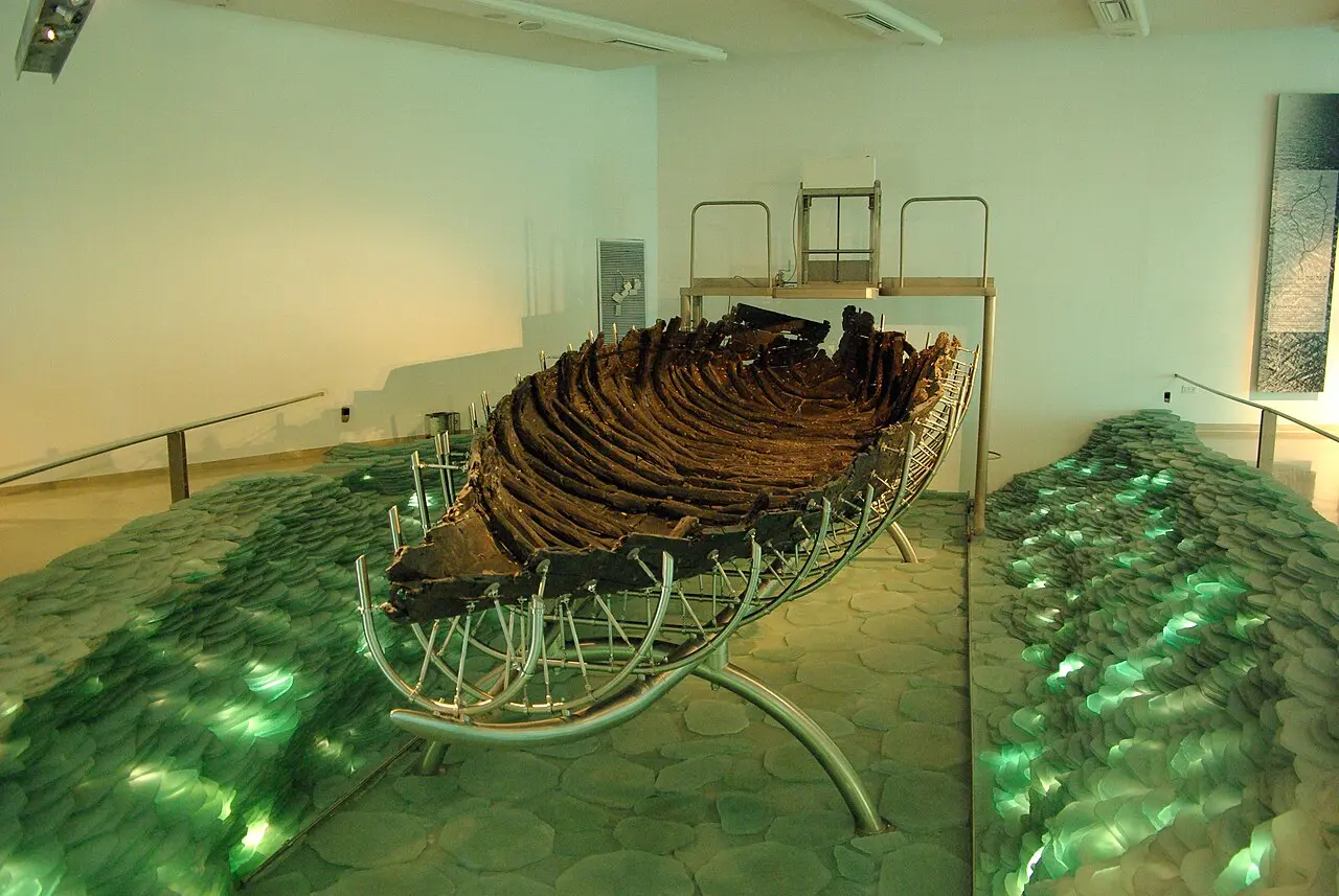 The hull seen end-on in its gallery at Ginosar